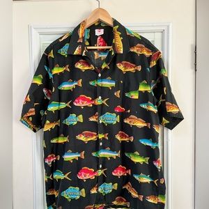 Vintage Johnny Leverock’s Seafood House Hawaii Style Shirt